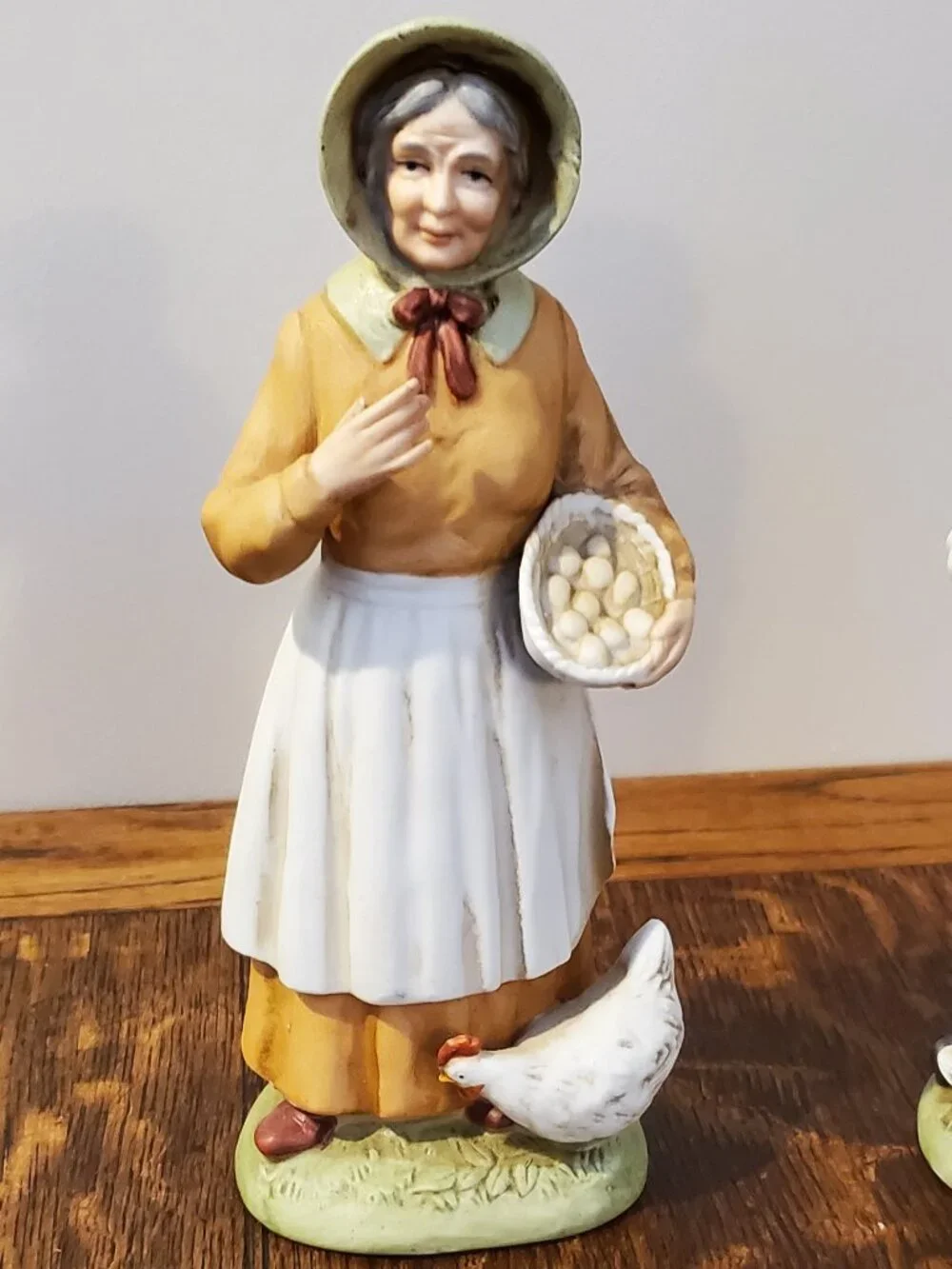 Farm Life Couple Set of 2 Farmer and Wife Decorative Figurines Homco 1426